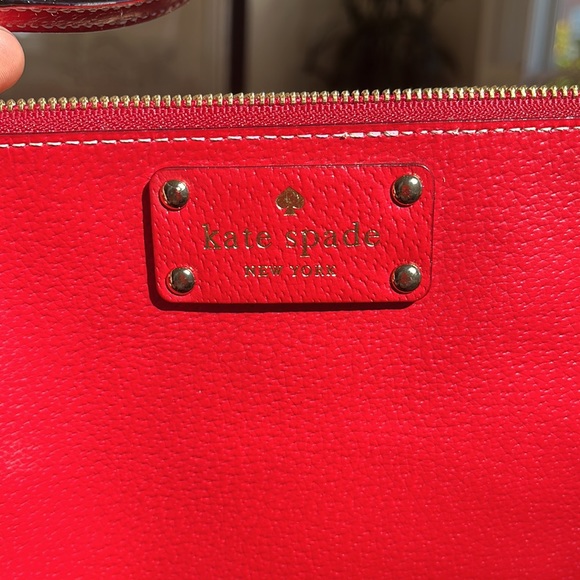 Kate Spade leather wristlet - Picture 3 of 5